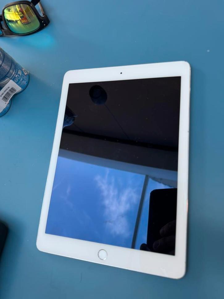 Ipad Pro 11” 2nd gen 2020 scherm stuk, Computers en Software, Apple iPads, Zo goed als nieuw, Apple iPad, 11 inch, 64 GB, Ophalen of Verzenden