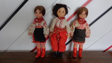 Lot Vintage poppen uit Sovjet Unie/Oekraine, jaren '60-'70 beschikbaar voor biedingen