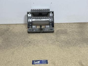 DAF Opstap ondergrille DAF XF105 1735004 / 1689404 beschikbaar voor biedingen