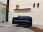Nieuw Design on Stock Heelz Loveseat Blauw leer design stoel, Huis en Inrichting, Fauteuils, Design on stock, Nieuw, Ophalen of Verzenden
