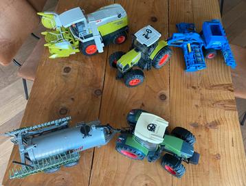 Veel Bruder traktors, maiskneuser, zaaimachine beschikbaar voor biedingen