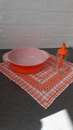 Vintage oranje items(suikerstrooier/ovenschaal/oma's kleedje, Ophalen of Verzenden, Zo goed als nieuw