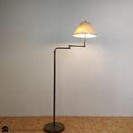 Sfeervolle messing zwenkarm vloerlamp, Ophalen, -, -, Zo goed als nieuw