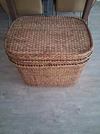 Rieten bruidsmand.als salontafel side tabel., Ophalen, Zo goed als nieuw, Rechthoekig, Riet