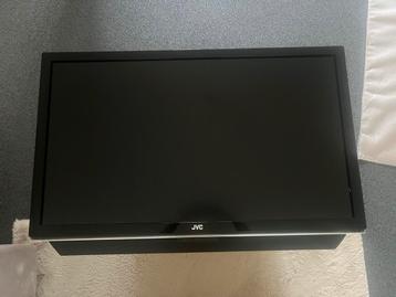 JVC TV 47” met Surroundsound set & DVD Speler beschikbaar voor biedingen