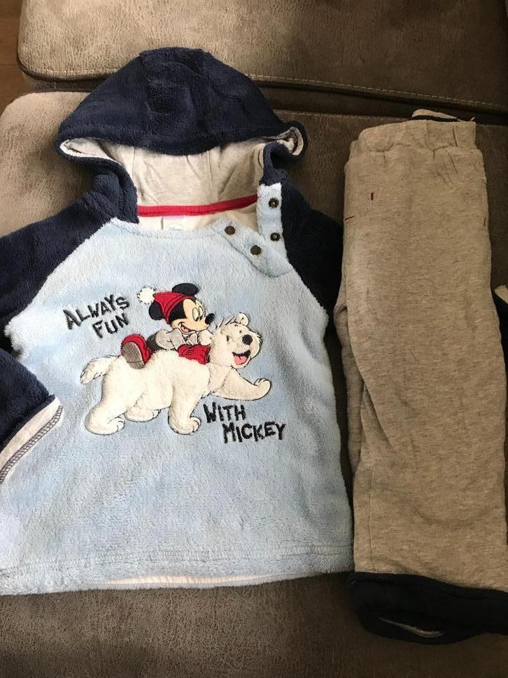 ZGAN Leuke winterset grijze gewatteerde broek en trui mt 86, Kinderen en Baby's, Babykleding | Maat 86, Zo goed als nieuw, Jongetje of Meisje