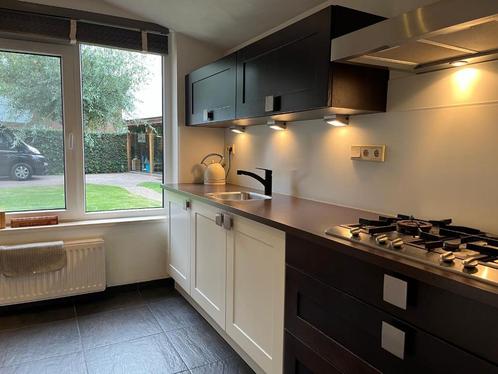 Keuken, Huis en Inrichting, Keuken | Complete keukens, Gebruikt, Enkelwandige keuken, Crème, Kunststof, Ophalen