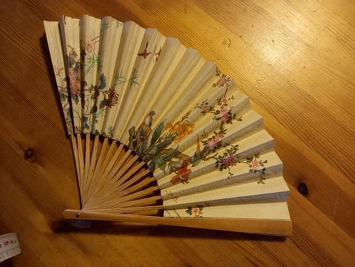 Antieke Hand Waaier China, Antiek en Kunst, Antiek | Kleding en Accessoires, Dames, Ophalen of Verzenden