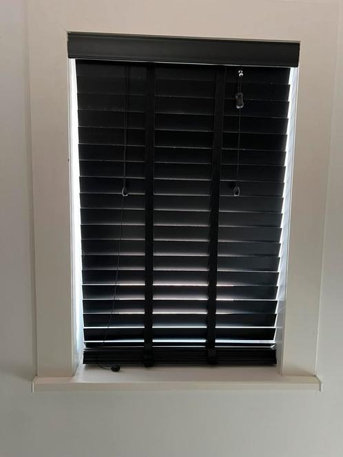 2x Zwarte houten jaloezie 60x130, Huis en Inrichting, Stoffering | Gordijnen en Lamellen, Zo goed als nieuw, 100 tot 150 cm, 50 tot 100 cm