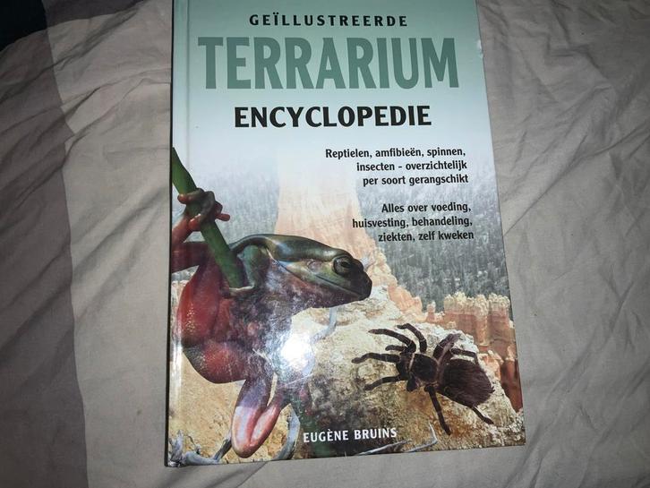 Terrarium Encyclopedie - Geïllustreerde Editie, Boeken, Dieren en Huisdieren, Zo goed als nieuw, Reptielen of Amfibieën, Ophalen of Verzenden
