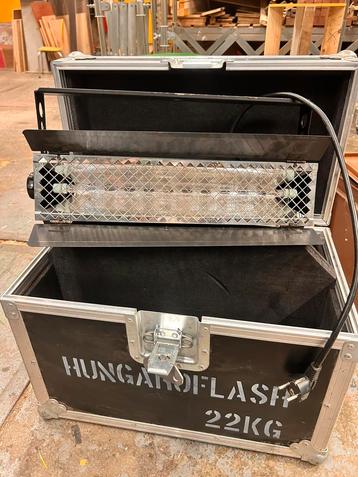 Hungaroflash Quasar 6kW stroboscopen 2x beschikbaar voor biedingen