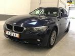 BMW 3-serie Touring 318d High Executive // SR-222-P / AUTO W, 4 cilinders, Blauw, Leder, Diesel