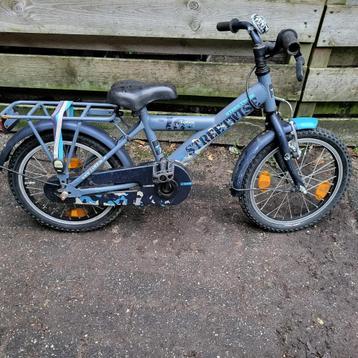 Loekie streetwise jongensfiets kinderfiets 16 inch beschikbaar voor biedingen