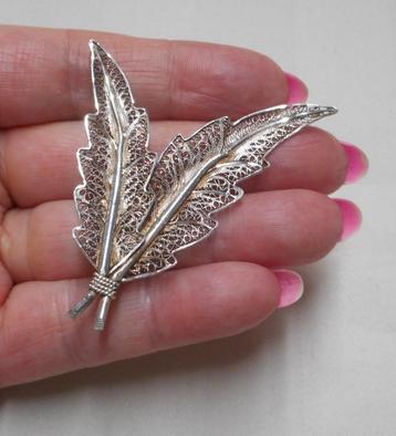 Zilveren vintage broche botanisch ontwerp nr.964 beschikbaar voor biedingen