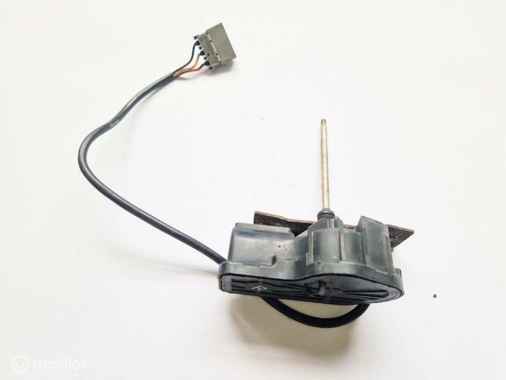 Koplampwissermotor rechts Volvo 850 -1993 6817872, Auto-onderdelen, Verlichting, Volvo, Gebruikt, Ophalen of Verzenden