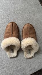 UGG Sloffen Maat 39, Kleding | Dames, Schoenen, Ophalen of Verzenden, Zo goed als nieuw, Bruin, Pantoffels of Sloffen