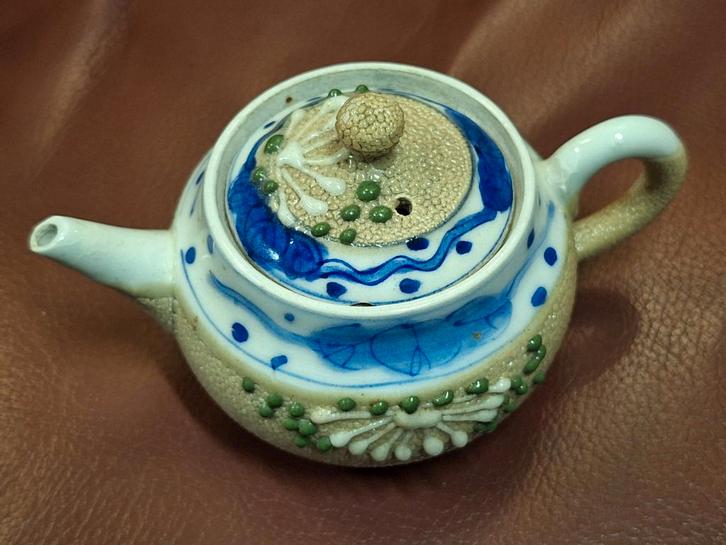 Antiek Chinees Miniatuur Theepotje, Antiek en Kunst, Antiek | Keramiek en Aardewerk, Ophalen of Verzenden