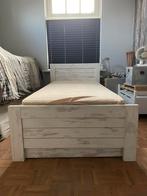 Bed en bureau set in perfecte staat, Ophalen, Eenpersoons, Wit, Zo goed als nieuw
