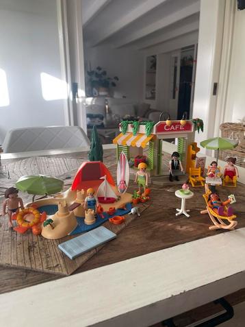 Playmobil Strand Set met Café beschikbaar voor biedingen