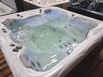 WELLIS 2 ligplaatsen massage jacuzzi incl bezorging&garantie, Tuin en Terras, Bubbelbaden en Hottubs, Ophalen of Verzenden, Gebruikt