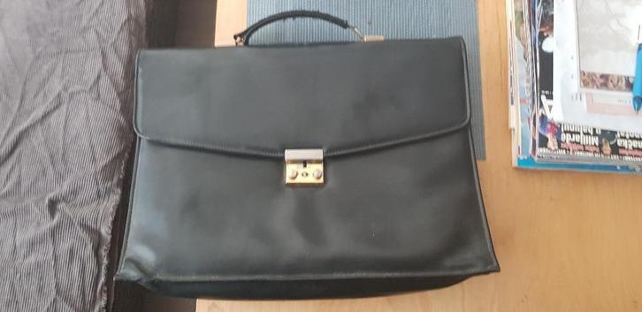 Aktetassen en pilotenkoffers, Sieraden, Tassen en Uiterlijk, Tassen | Reistassen en Weekendtassen, Zo goed als nieuw, 40 tot 60 cm