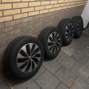 15” inch Volkswagen Polo Velgen met banden 185/60 r15 5x100 beschikbaar voor biedingen