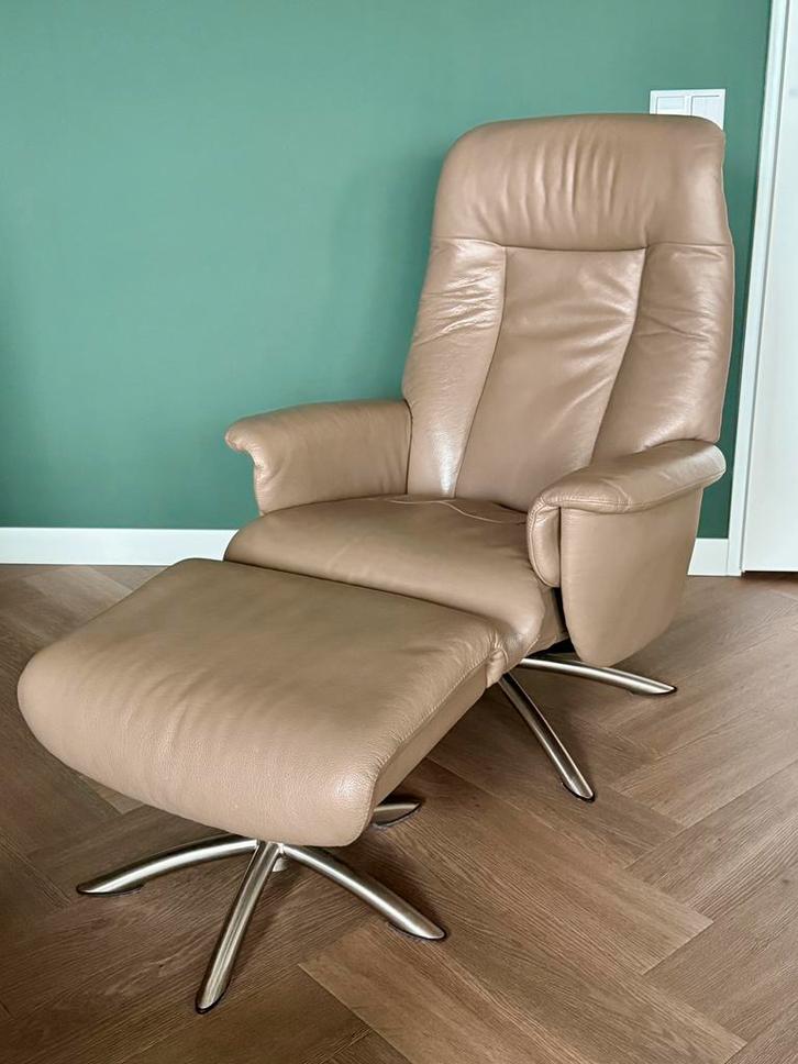 Mooie leren Montel relax fauteuil., Huis en Inrichting, Fauteuils, Zo goed als nieuw, Leer, 75 tot 100 cm, Minder dan 75 cm, Ophalen