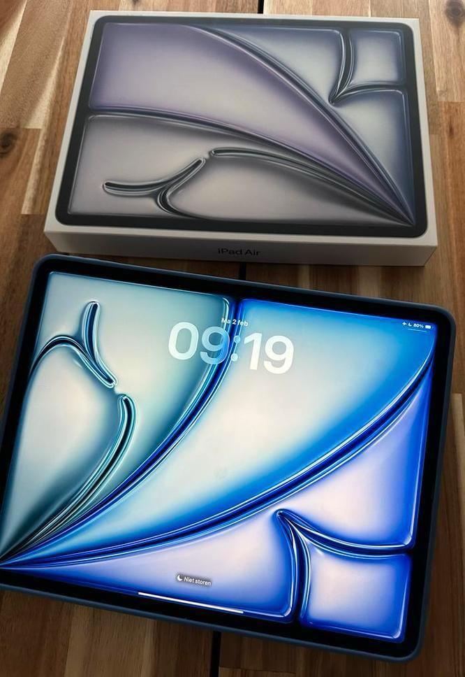 iPad Air M3 13" 256GB Wifi + 5G LTE 5-10-2025 batterij 100%, Computers en Software, Apple iPads, Zo goed als nieuw, Apple iPad Air
