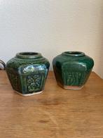 Twee groene gemberpotjes, Gebruikt, Aardewerk of Porselein, Ophalen of Verzenden, Minder dan 50 cm