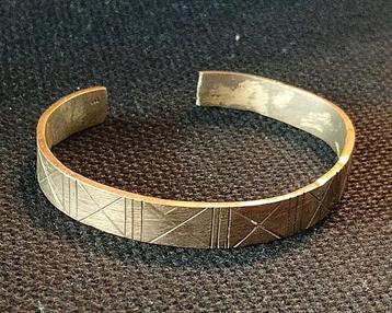Vintage etnische open armband koper/ messing gehamerd beschikbaar voor biedingen
