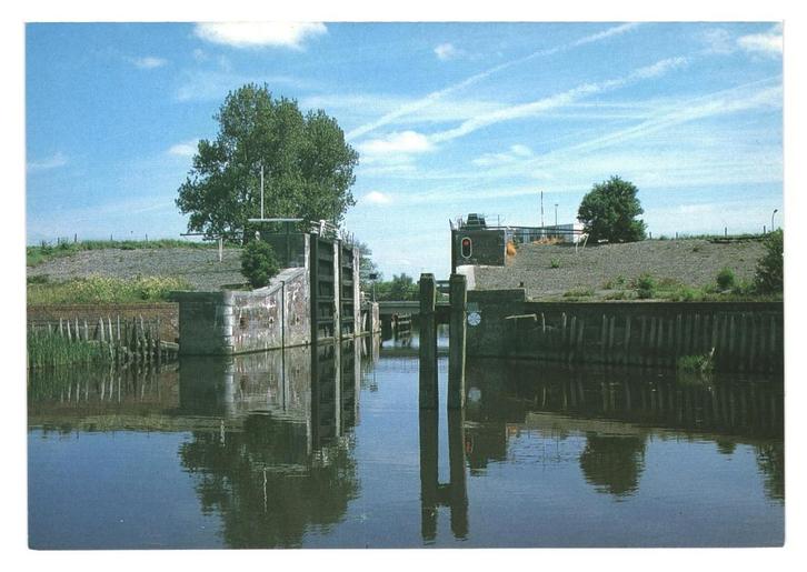 982540	Zoutkamp	Groningen	 	Nette oude kaart onbeschreven, Verzamelen, Ansichtkaarten | Nederland, Ongelopen, Groningen, Ophalen of Verzenden