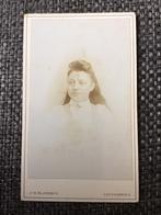 CDV, Tienermeisje, JH Slaterus, Leeuwarden, Carte de Visite, Ophalen of Verzenden, Voor 1940, Gebruikt, Foto