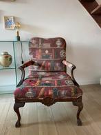 Antieke fauteuil met arm leuning, Ophalen