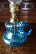 antiek olie lampje met oortje van blauw glas, Antiek en Kunst, Ophalen of Verzenden
