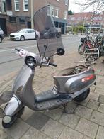 Riya vespa look a like gratis, Ophalen, Gebruikt, Benzine