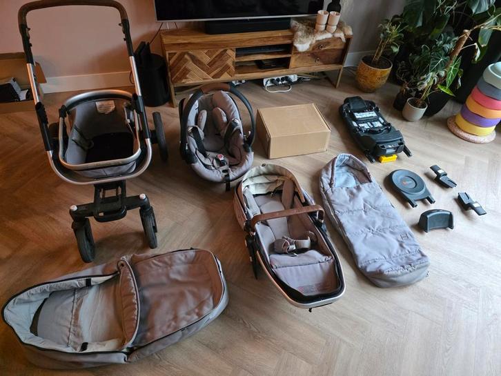 Joolz Geo 2 Elephant Grey Compleet met autostoel & isofix, Kinderen en Baby's, Kinderwagens en Combinaties, Gebruikt, Combiwagen