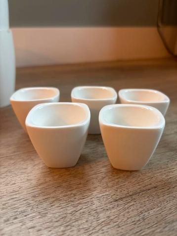 5 Nieuwe eierdopjes merk yong squito beschikbaar voor biedingen