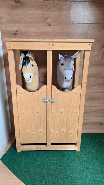 Hobbyhorse stal voor 2 paarden beschikbaar voor biedingen