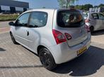 Renault Twingo TWINGO AUTOMAT CLIMA CRUISE, Auto's, Renault, Euro 5, Twingo, Gebruikt, 4 cilinders