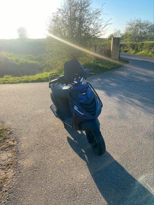 Zip 4t 50cc, Fietsen en Brommers, Scooters | Piaggio, Zo goed als nieuw, Zip, Ophalen
