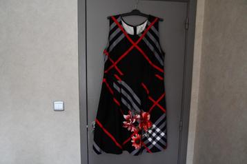 Zwart-rood kleed van Body Flirt - maat 50 beschikbaar voor biedingen