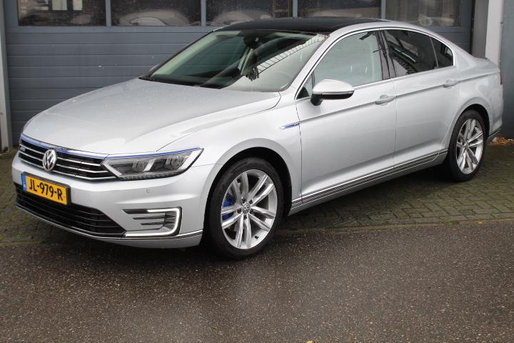 Volkswagen Passat 1.4 TSI GTE Highline Panoramadak, Adaptive, Auto's, Volkswagen, Bedrijf, Te koop, Passat, ABS, Adaptive Cruise Control
