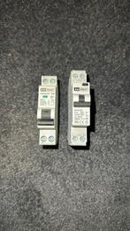 Emat b16 aardlekautomaat en b16 installatie automaat, Ophalen of Verzenden, Gebruikt