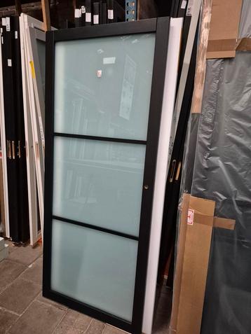83x201,5cm Binnendeur opdek L Staallook zwart mat glas SL3  beschikbaar voor biedingen