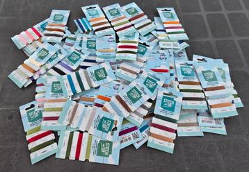 Partij van 67 Stitch & Do borduurgaren kaartjes beschikbaar voor biedingen