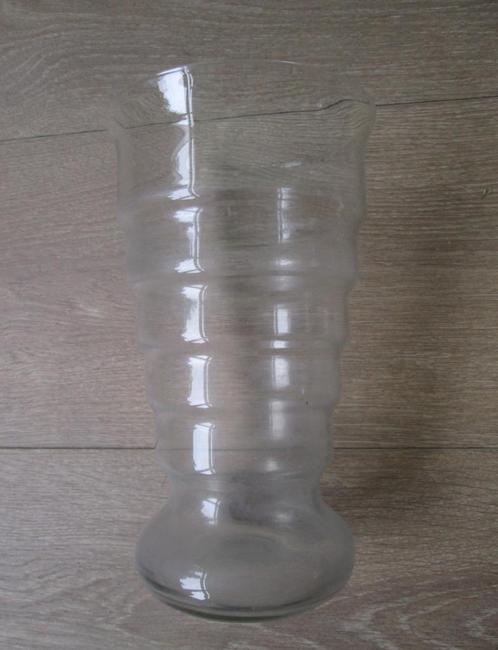 Leerdam K.P.C. de Bazel  Geribbelde Vaas 21 cm Jaren 20, Antiek en Kunst, Antiek | Glas en Kristal, Ophalen of Verzenden