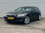 BMW 5-Serie 520I Touring | Trekhaak | Goed onderhouden |, Auto's, Euro 5, Achterwielaandrijving, Zwart, 4 cilinders