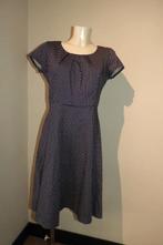 Lien & Giel donker blauwe jurk witte stippeltjes print L, Kleding | Dames, Jurken, Maat 42/44 (L), Zo goed als nieuw, Lien & Giel