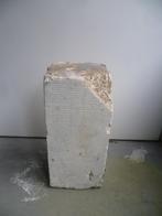 Frans kalksteen beeldhouwen sokkel zuil, Ophalen