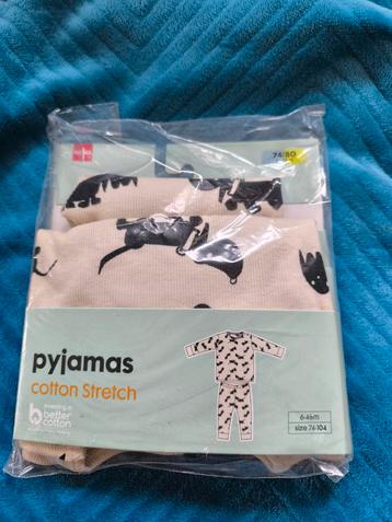 Takkie pyjama hema 74/80 beschikbaar voor biedingen